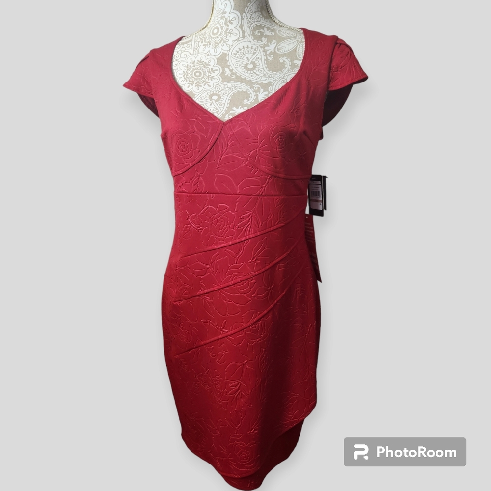 Guess Los Angeles Belle Crimson Valentines Day BodyCon Dress size 12 - Picture 15 of 16